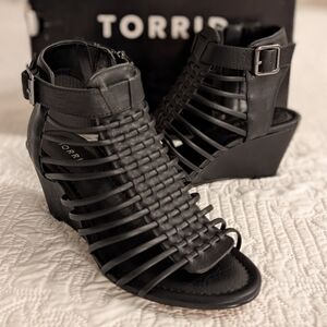 NWT Torrid Mini Cage Wedges size 8w, sandal heels. Torrid heels